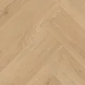 HERRINGBONE VARNISHED OAK